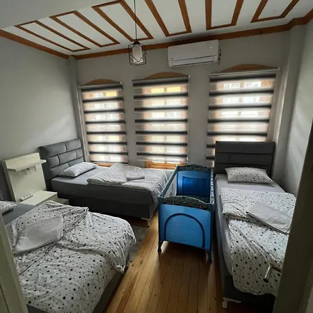 Taksim Of The Estambul